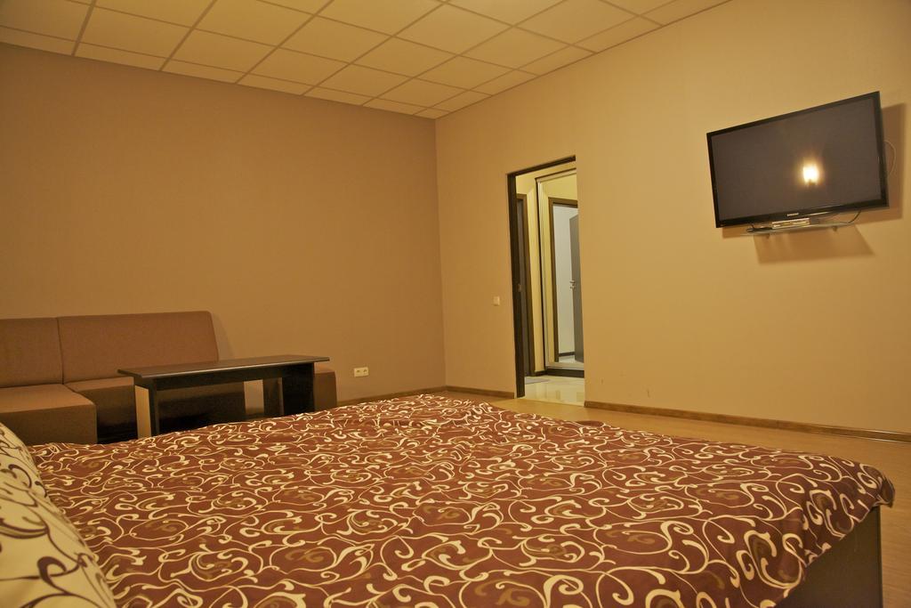 West Hotell Kharkiv Eksteriør bilde